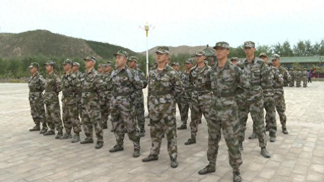 【会宁好典型】葛棣:红色基因铸底色 携笔从AG九游戎正青春(图1) 【会宁好典型】葛棣:红色基因铸底色 携笔从AG九游戎正青春(图1)